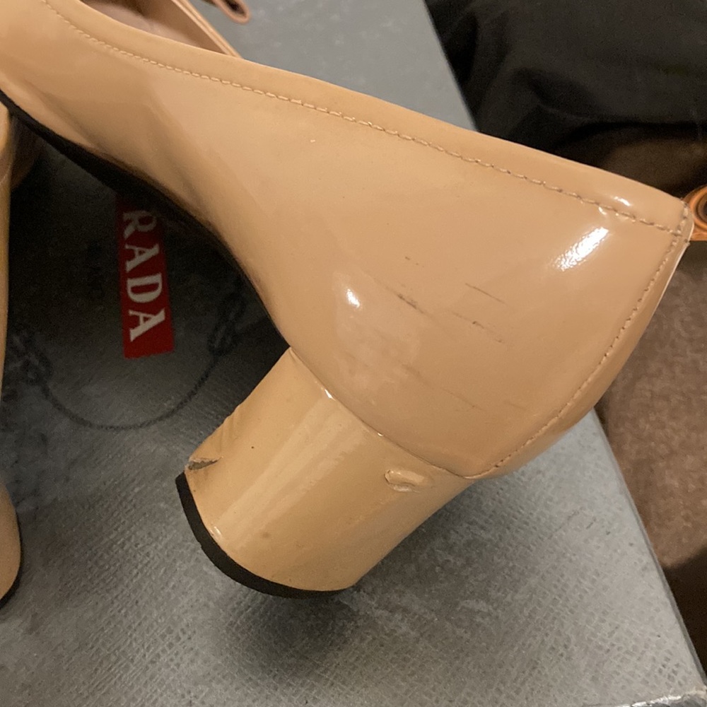 Prada mid heel pump (worn) - Picture 3 of 5